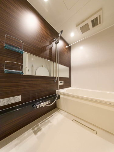 シャーメゾンアズナブルの浴室|落ち着いた空間のお風呂です