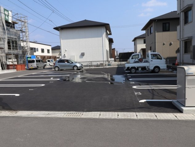 【駐車場】