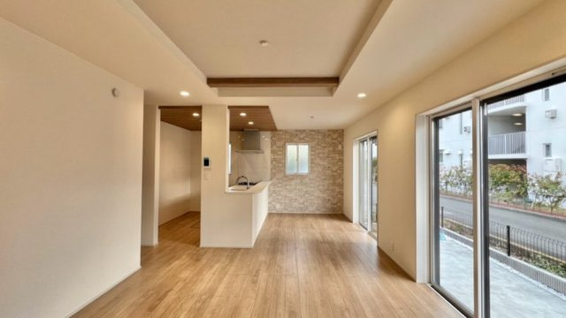 【居間・リビング】 | □■茅ヶ崎市松が丘2丁目 新築戸建 全2棟【2号棟】■□