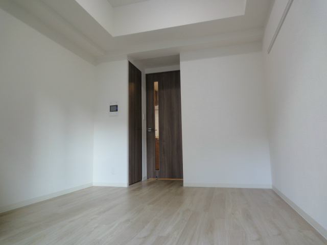 プレサンスジェネ新神戸ステーションフロントの居間・リビング