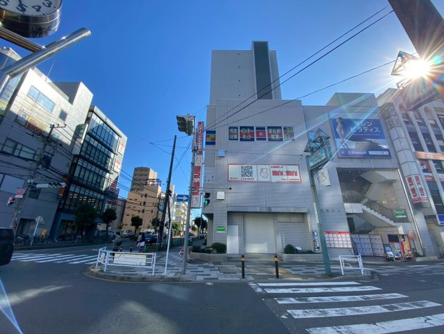 エンドービルの周辺