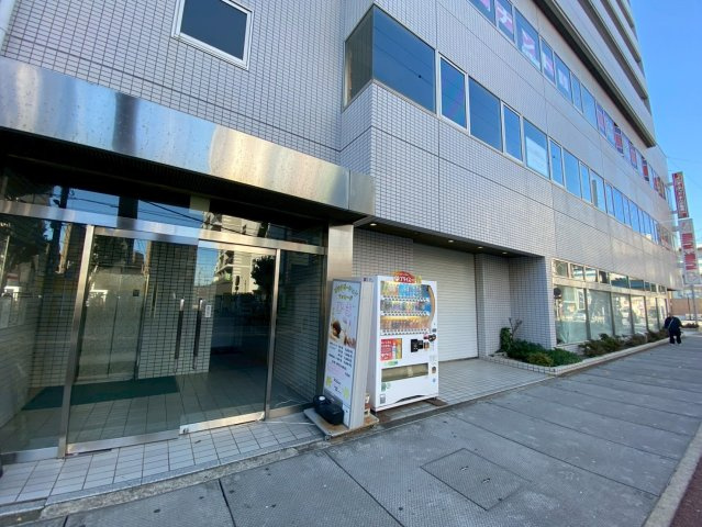 エンドービルのエントランス