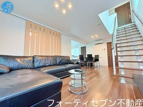 泉区和泉中央南1丁目　中古戸建　6380万円の居間・リビング