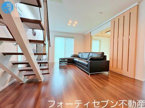 泉区和泉中央南1丁目　中古戸建　6380万円の居間・リビング