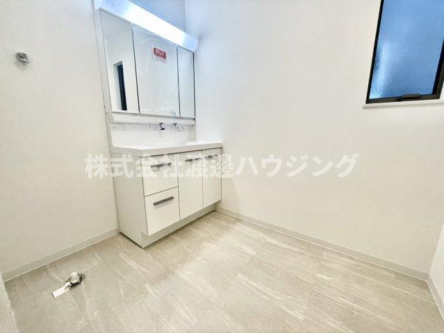 北条町4丁目戸建の洗面所