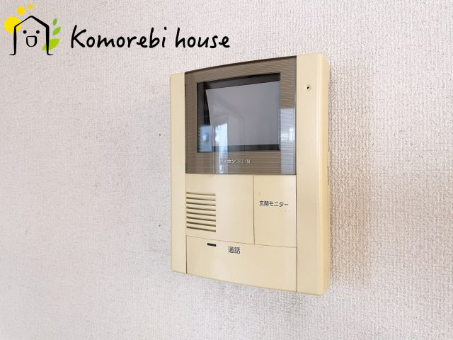 北足立郡伊奈町栄3丁目　中古一戸建ての防犯設備|モニター付インターホンです