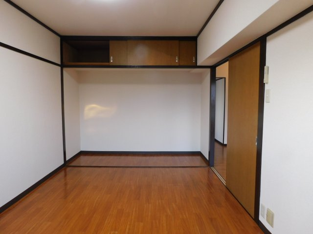 鴨下コーポラスの内装