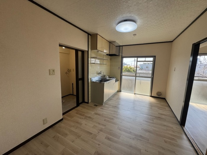 鴨下コーポラスの居間・リビング