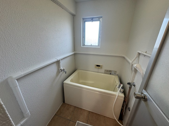 鴨下コーポラスの浴室