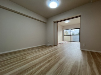 【居間・リビング】 | ロイヤルステージ小平 | LDK（11.4帖）