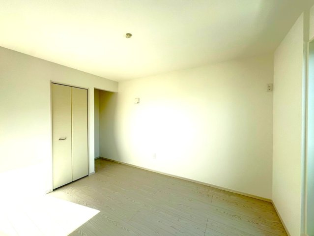 近鉄京都線「小倉」駅徒歩７分の立地に限定１区画◆即入居可能な4ＬＤＫ◆宇治市小倉町南浦1期の洋室|洋室（７.５帖）