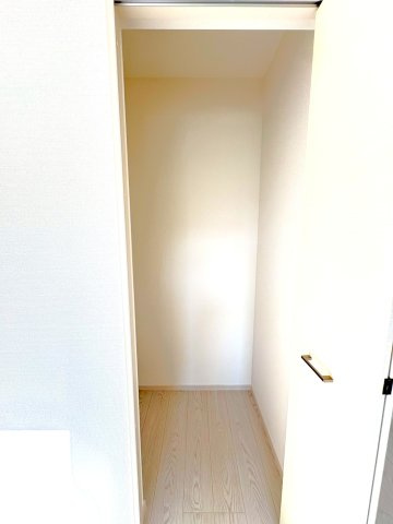 近鉄京都線「小倉」駅徒歩７分の立地に限定１区画◆即入居可能な4ＬＤＫ◆宇治市小倉町南浦1期の収納|クローゼット（洋室７.５帖）