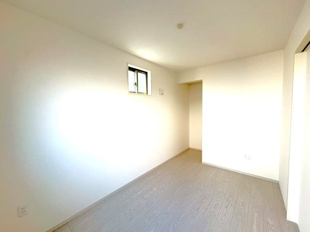 近鉄京都線「小倉」駅徒歩７分の立地に限定１区画◆即入居可能な4ＬＤＫ◆宇治市小倉町南浦1期の洋室|洋室（５帖）