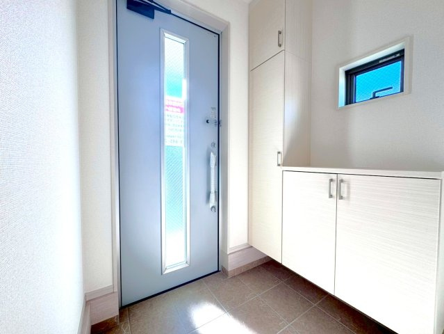 近鉄京都線「小倉」駅徒歩７分の立地に限定１区画◆即入居可能な4ＬＤＫ◆宇治市小倉町南浦1期の玄関|玄関