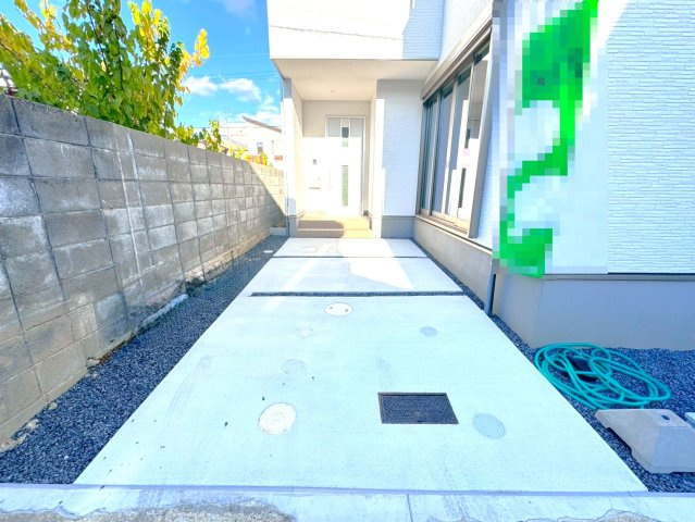 近鉄京都線「小倉」駅徒歩７分の立地に限定１区画◆即入居可能な4ＬＤＫ◆宇治市小倉町南浦1期の駐車場|駐車スペース