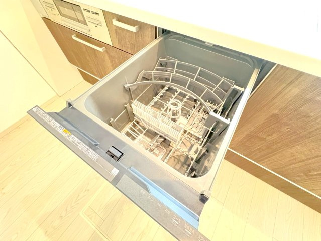 近鉄京都線「小倉」駅徒歩７分の立地に限定１区画◆即入居可能な4ＬＤＫ◆宇治市小倉町南浦1期のキッチン|食洗機