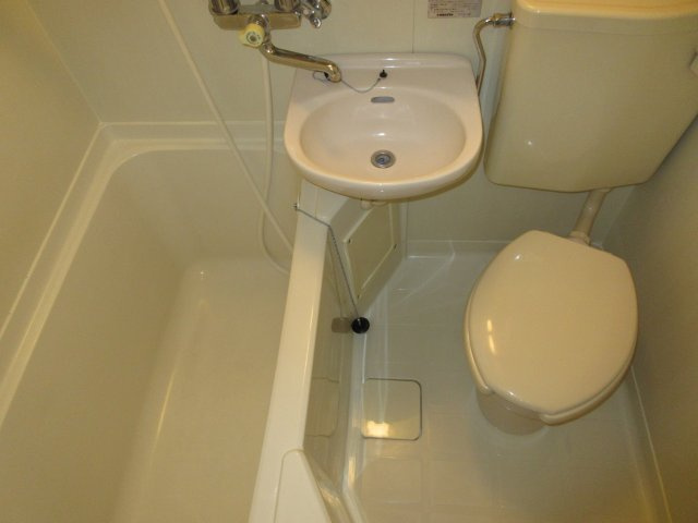 【浴室】 | レクセル武蔵関 | ３点ユニットバス　鏡あり