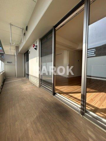 エストアリオ室見のバルコニー