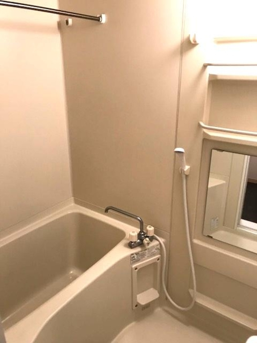 ブロードリッジ　Bの浴室