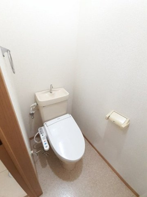 【トイレ】 | シティハイツ藤原 | ゆったりとした空間のトイレです