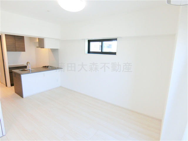 クレストコート池上の居間・リビング|LDK10帖