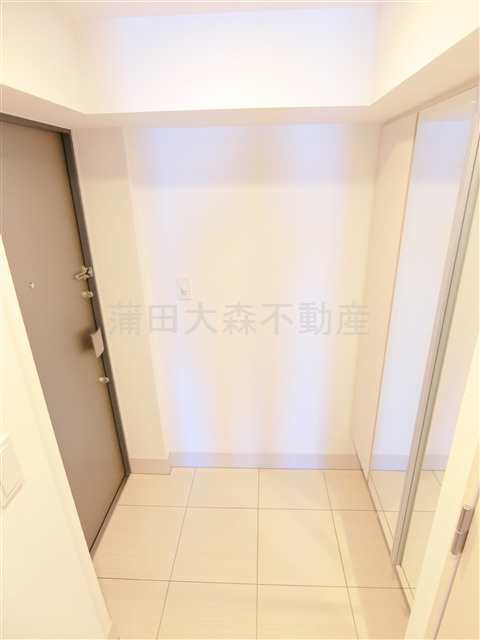 クレストコート池上の玄関