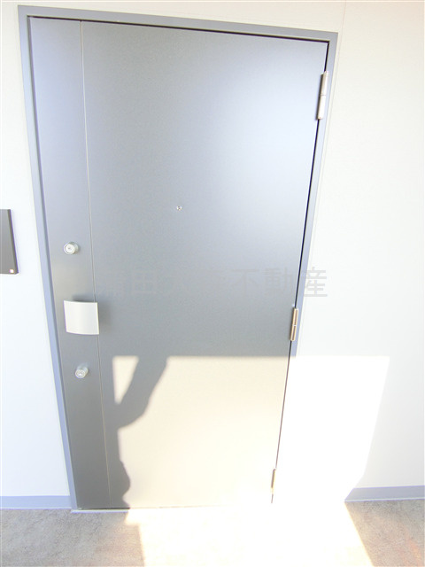 クレストコート池上の玄関