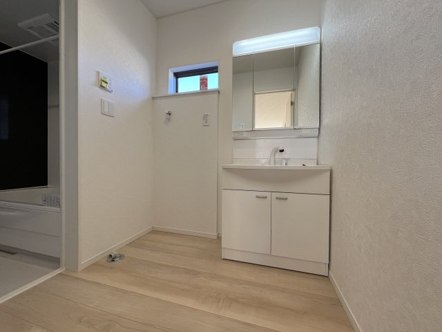 碧南市湖西町第2　新築一戸建の洗面所