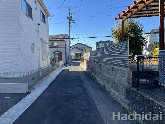 碧南市湖西町第2　新築一戸建の前面道路含む現地写真