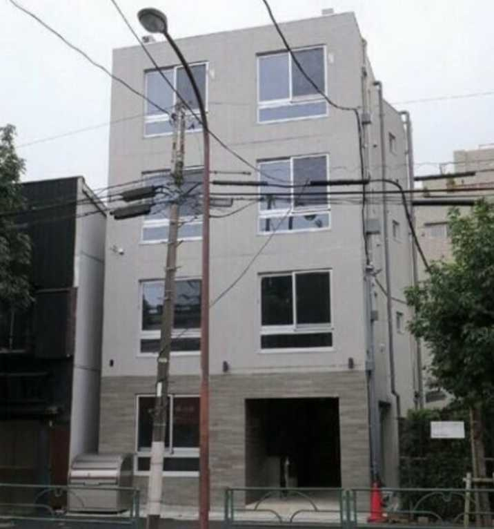 レオリオ　　築浅　独立洗面台　ネット無料