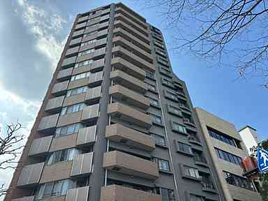 藤和平和公園ホームズの外観