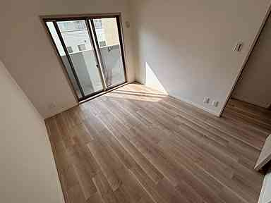 藤和平和公園ホームズの洋室