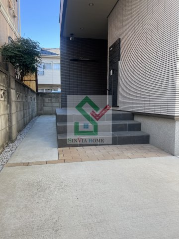 エレガンスのエントランス