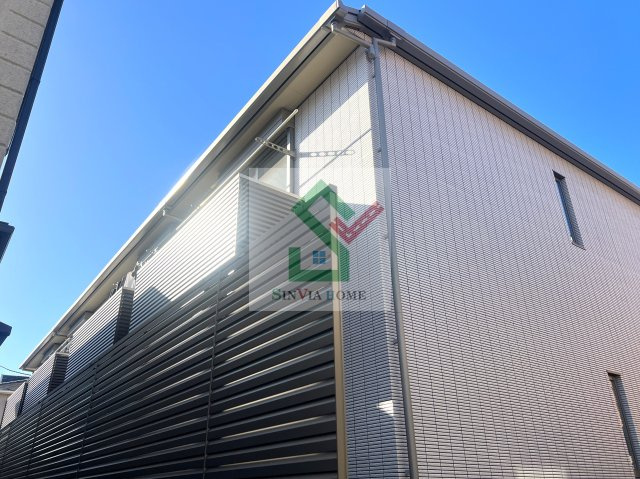 エレガンスの外観