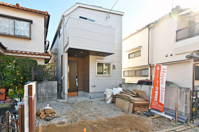 宝塚市高司1丁目新築一戸建て│3SLDK+並列駐車2台可(車種制限有)