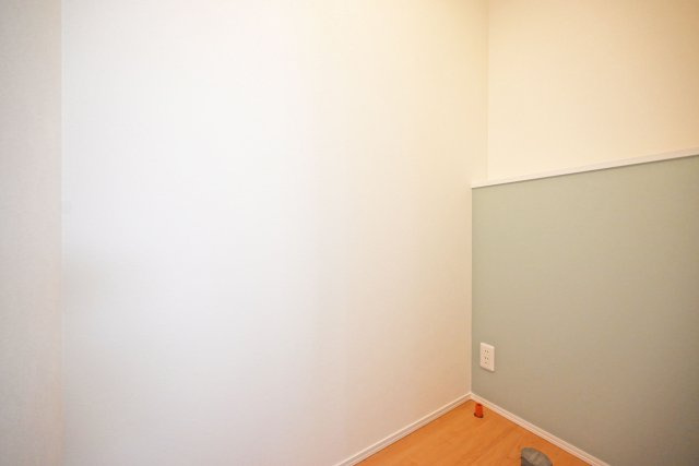 宝塚市高司1丁目新築一戸建て│3SLDK+並列駐車2台可(車種制限有)のトイレ|1階トイレの内観写真です。