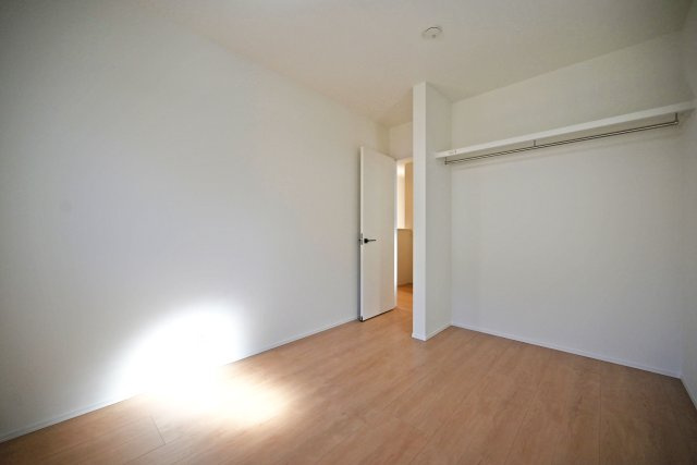 宝塚市高司1丁目新築一戸建て│3SLDK+並列駐車2台可(車種制限有)の洋室|-洋室6帖(1F)-