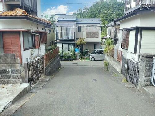 泉区和泉中央南３丁目　新築戸建　4980万円の前面道路含む現地写真