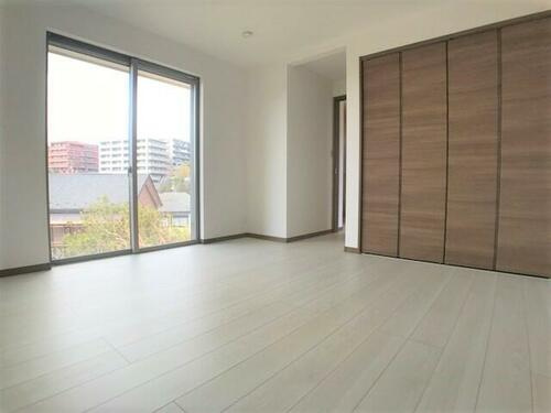 泉区和泉中央南３丁目　新築戸建　5080万円の洋室