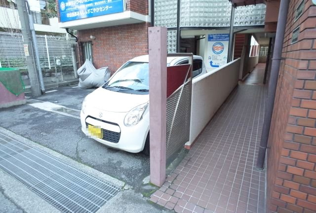 【エントランス】 | シャンブル岡本