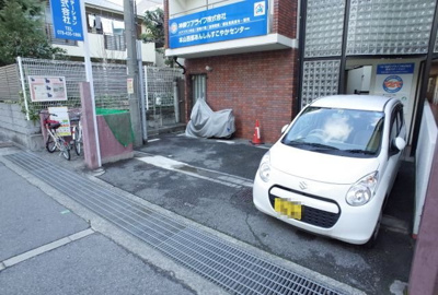 【駐車場】 | シャンブル岡本
