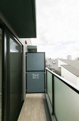 【バルコニー】 | 新宿夏目坂コート