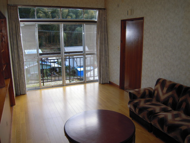 S0594R　蓮台寺貸家の洋室