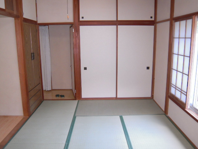 S0594R　蓮台寺貸家の収納