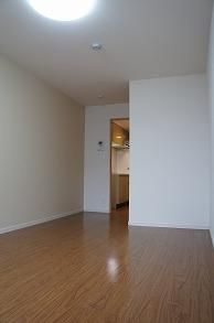 リブリ・アゼリアのその他