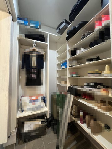 中古住宅　那加不動丘2丁目の洋室