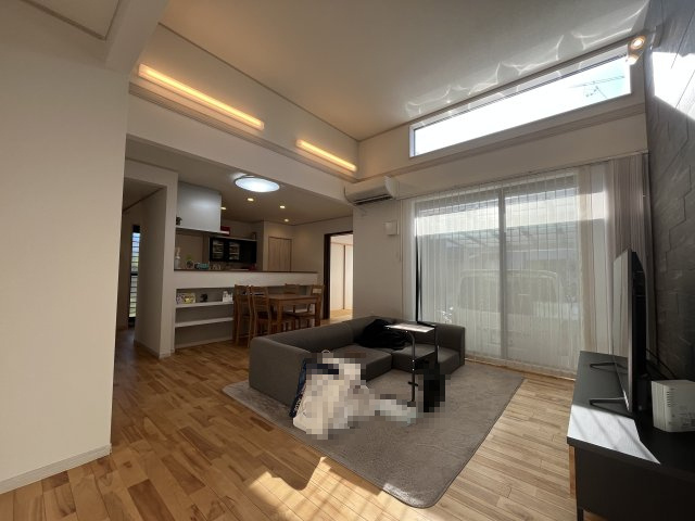 中古住宅　那加不動丘2丁目の玄関