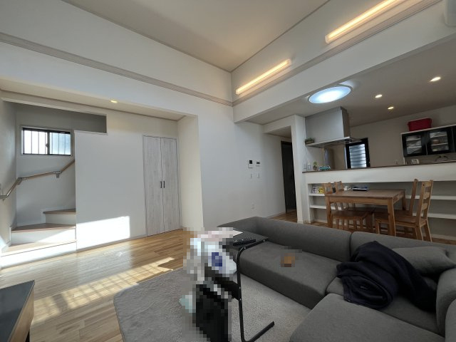 中古住宅　那加不動丘2丁目の居間・リビング