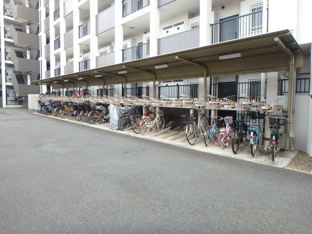 レーベンリヴァーレ入間オフィールの駐輪場