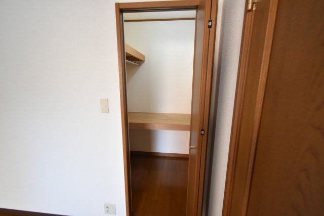 ソレアード甲東園の収納